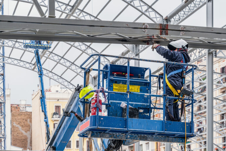 Arbeitsbühne fürs Baugewerbe