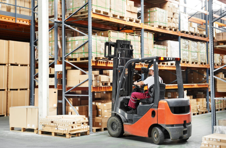 Arbeitsbühnen für Logistik und Lager
